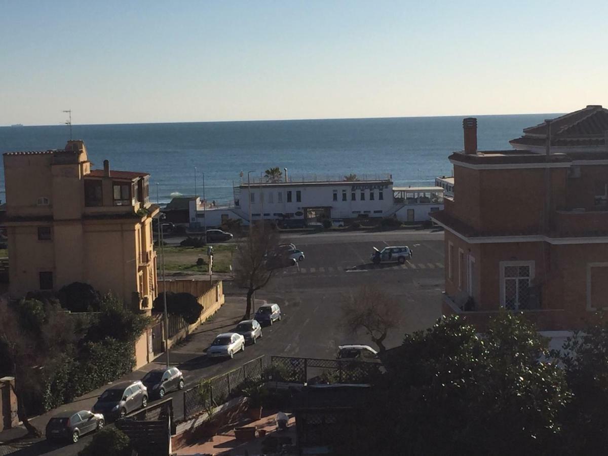 Attico Fronte Mare Apartment *